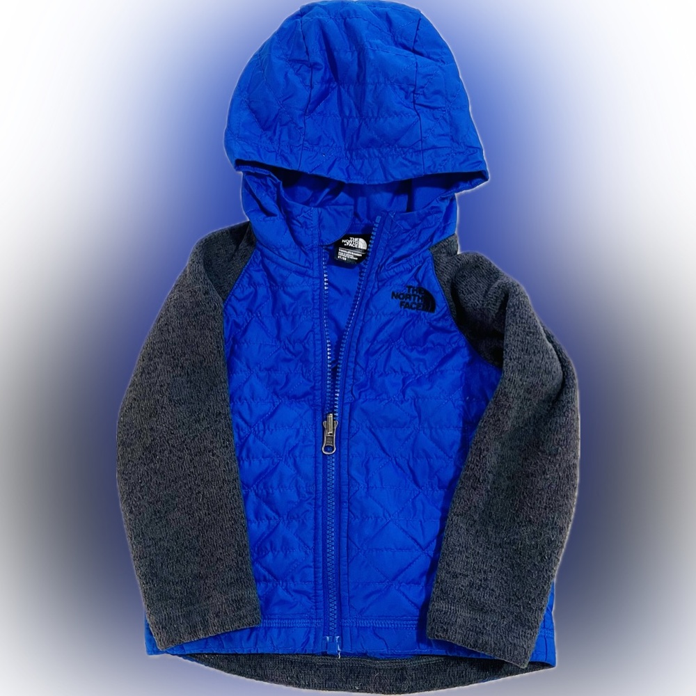 The North Face 2T Blue/Black Puffer Light Weight Jacket
